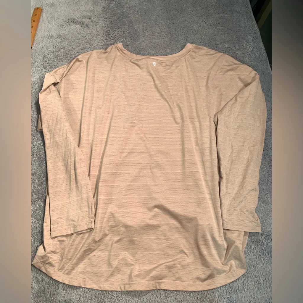 CALIA by Carrie Underwood Women's Beige Long Sleeve Top Size 2X - Image 6