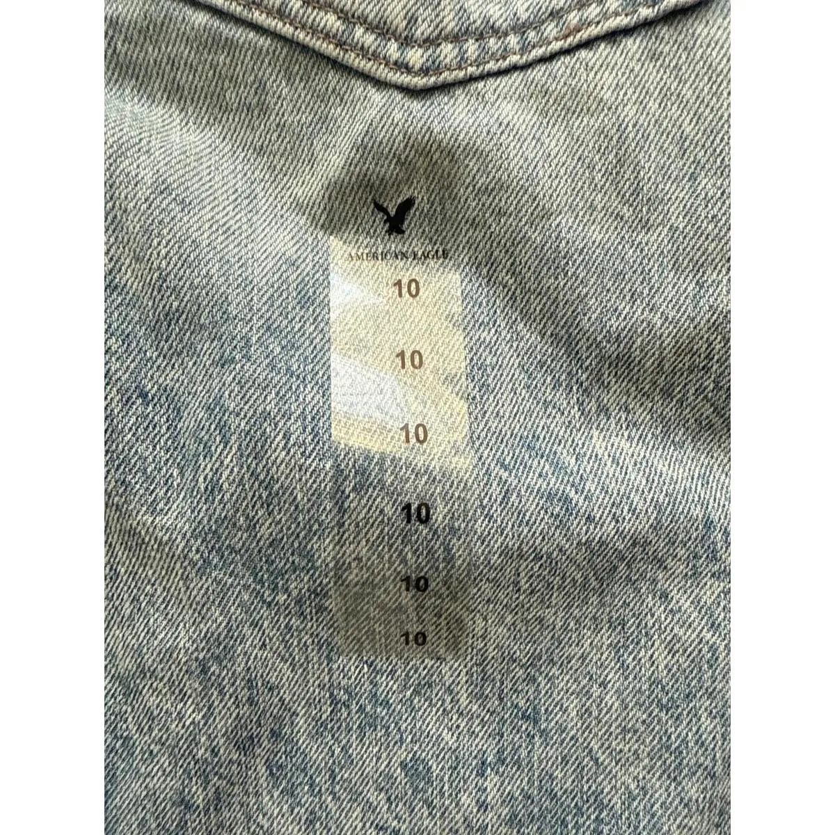 American Eagle Distressed Light Wash Denim Jeans - Image 3