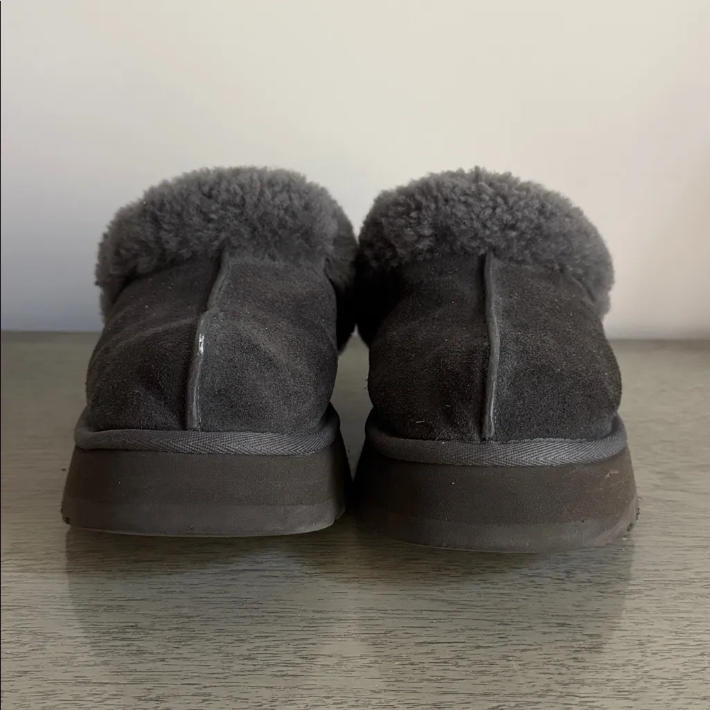 UGG Disquette Slippers Size 9 - Image 2