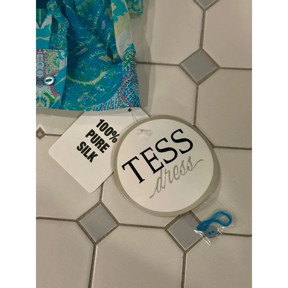 VINTAGE NWT Tess Dress Sz 18 (runs small) Sheer Silk 1/2 Button Paisley Blouse Blue Size L - Image 9