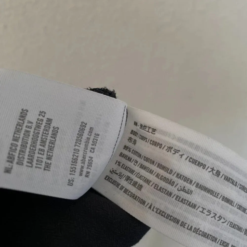 Abercrombie & Fitch Curve Love The ‘90s Straight Ultra High Rise Jean Black 2 26 - Image 10