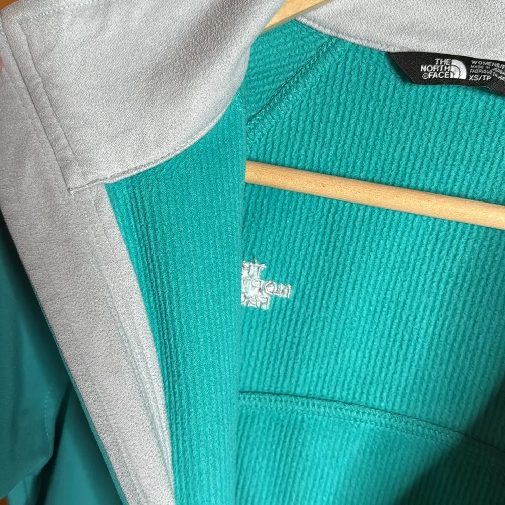 The North Face  Turquoise Windwall Jacket Size XS - Image 8