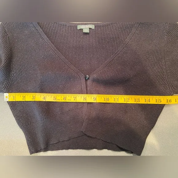 Wild Fable, Long Sleeve, v - neck, Cropped Black Sweater, size‎ M - Image 5