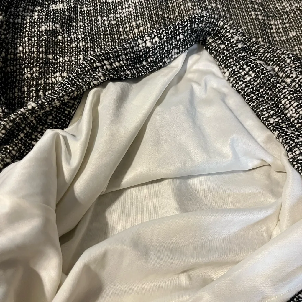 Like new Fabletics hooded sweater dress—medium - Image 7