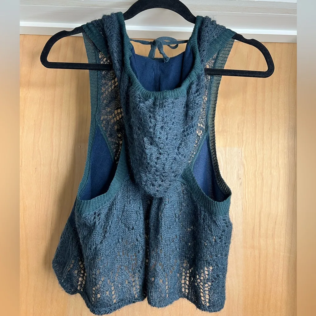 Free People Women’s Blue Green Lace Knit Button Vest with Hood. Size: Xtra Small - Image 3