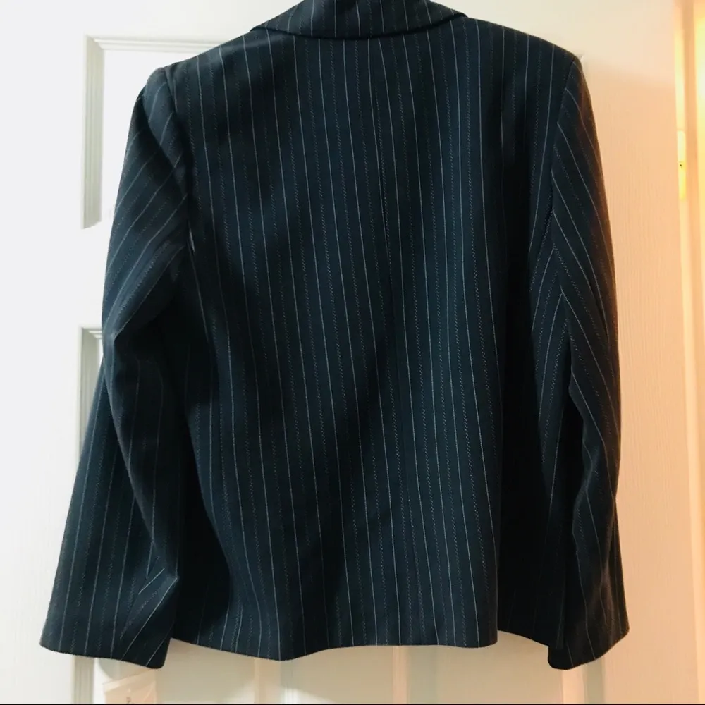 🌺 3/$20 SALE! NWT Alfred Dunner Petite Blazer - Image 7
