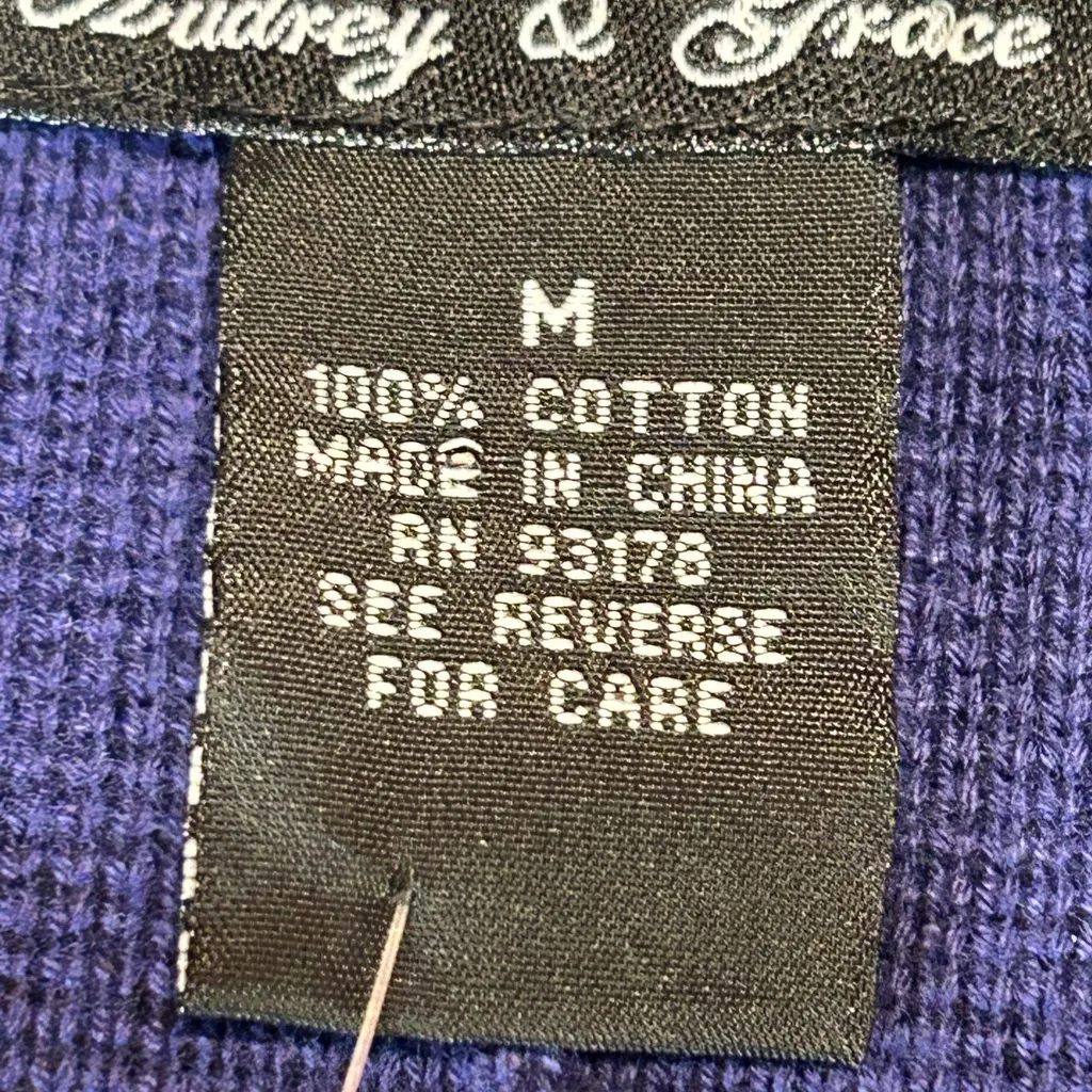 Audrey & Grace Sweater,‎ NWT, Medium , Button ,3 Pockets, Eggplant Purple - Image 4