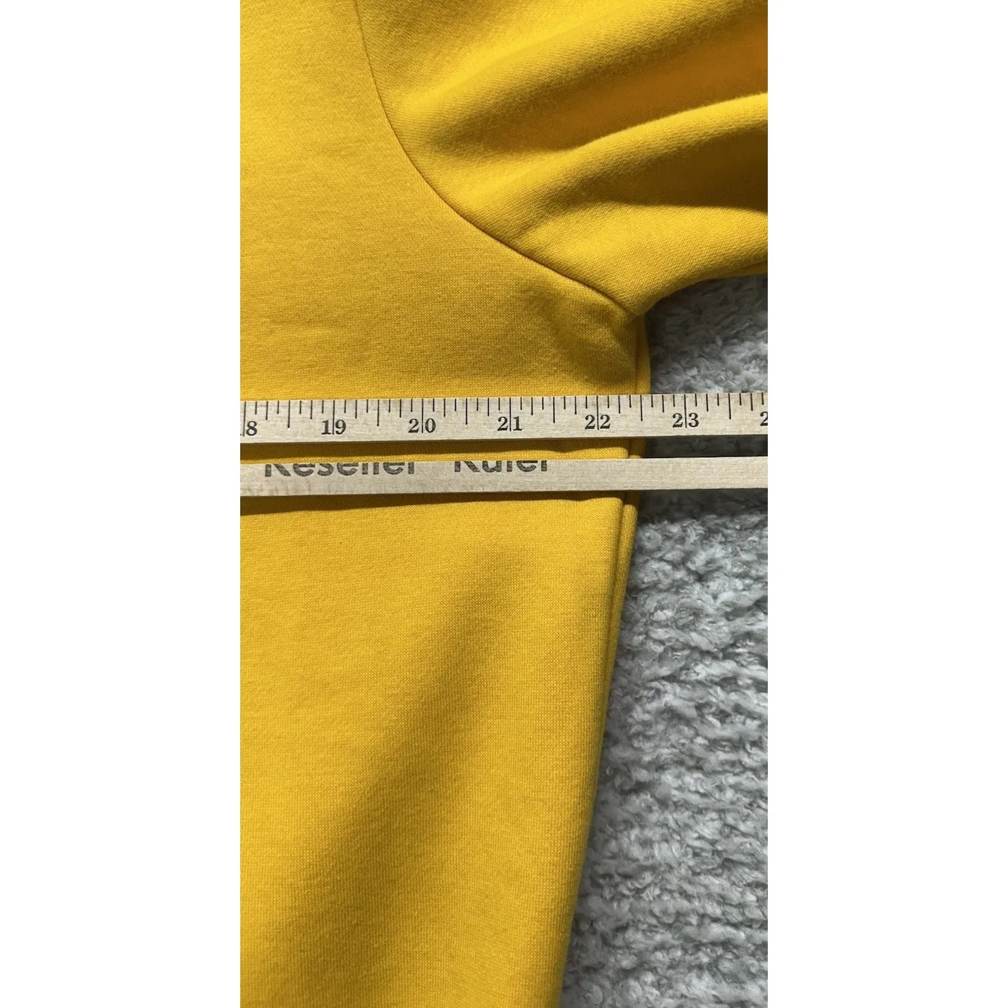FILA Yellow Sweatshirt Hoodie Kangaroo Pocket Logo Pullover Athletic Medium - Image 10
