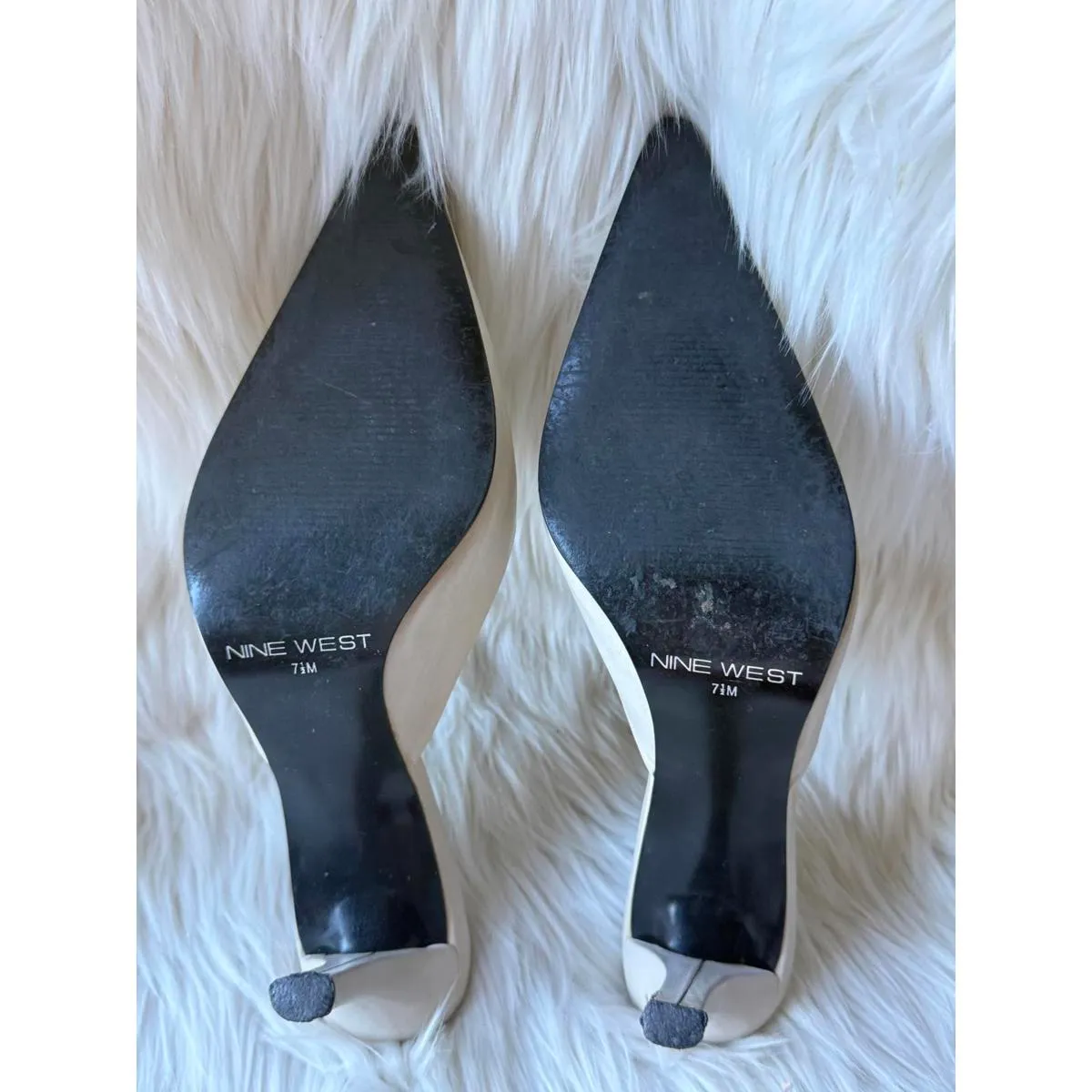 Nine West Winter White Pointed Toe Kitten Heel Mules - Image 4