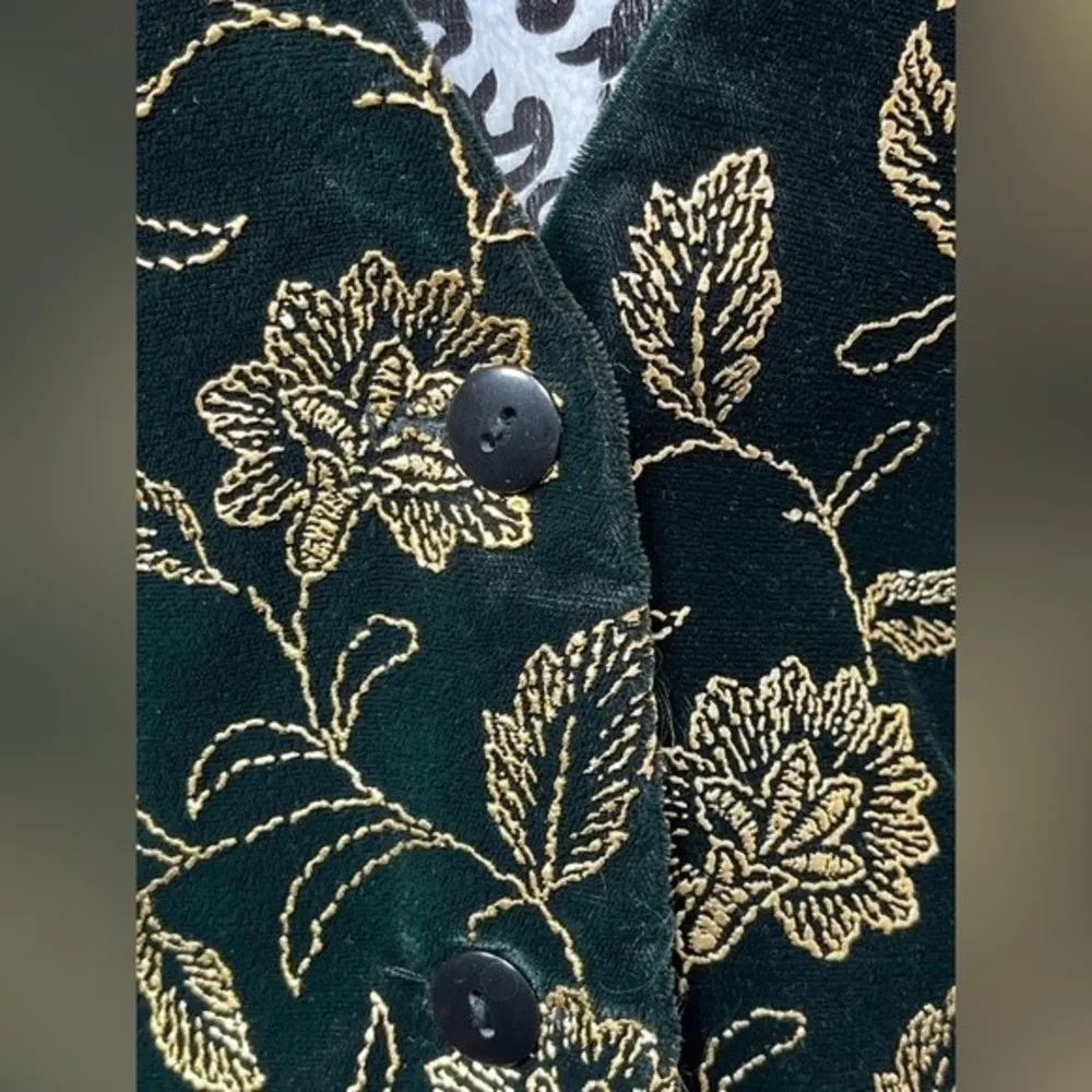 Norton Mcnaughton Vintage  Vest Womens 14 Velvet Metallic Floral Trending Preppy - Image 4