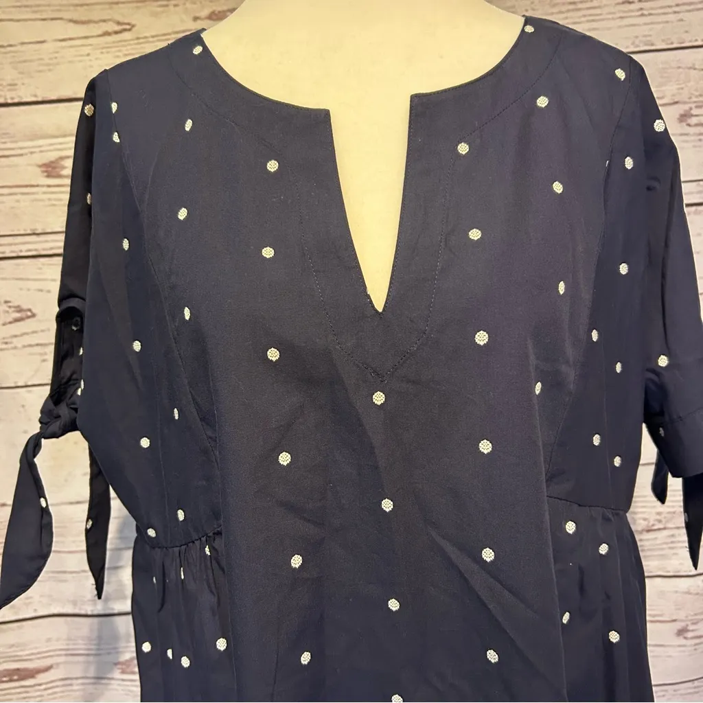 Isabel Maternity by Ingrid & Isabel for Target Blue Polka Dot Short Sleeve Top Size M - Image 2