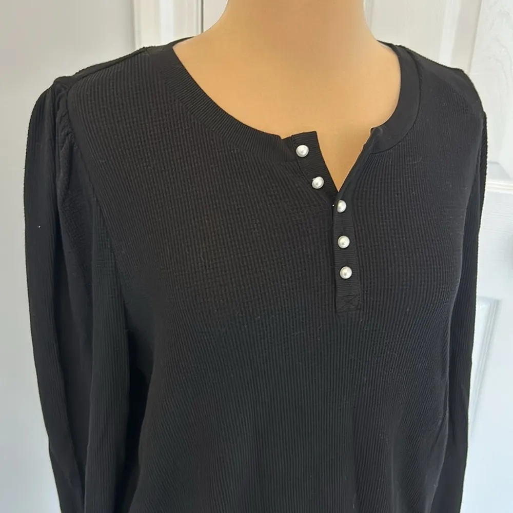 Cami NYC Leilani Black Waffle Knit Henley - Image 6
