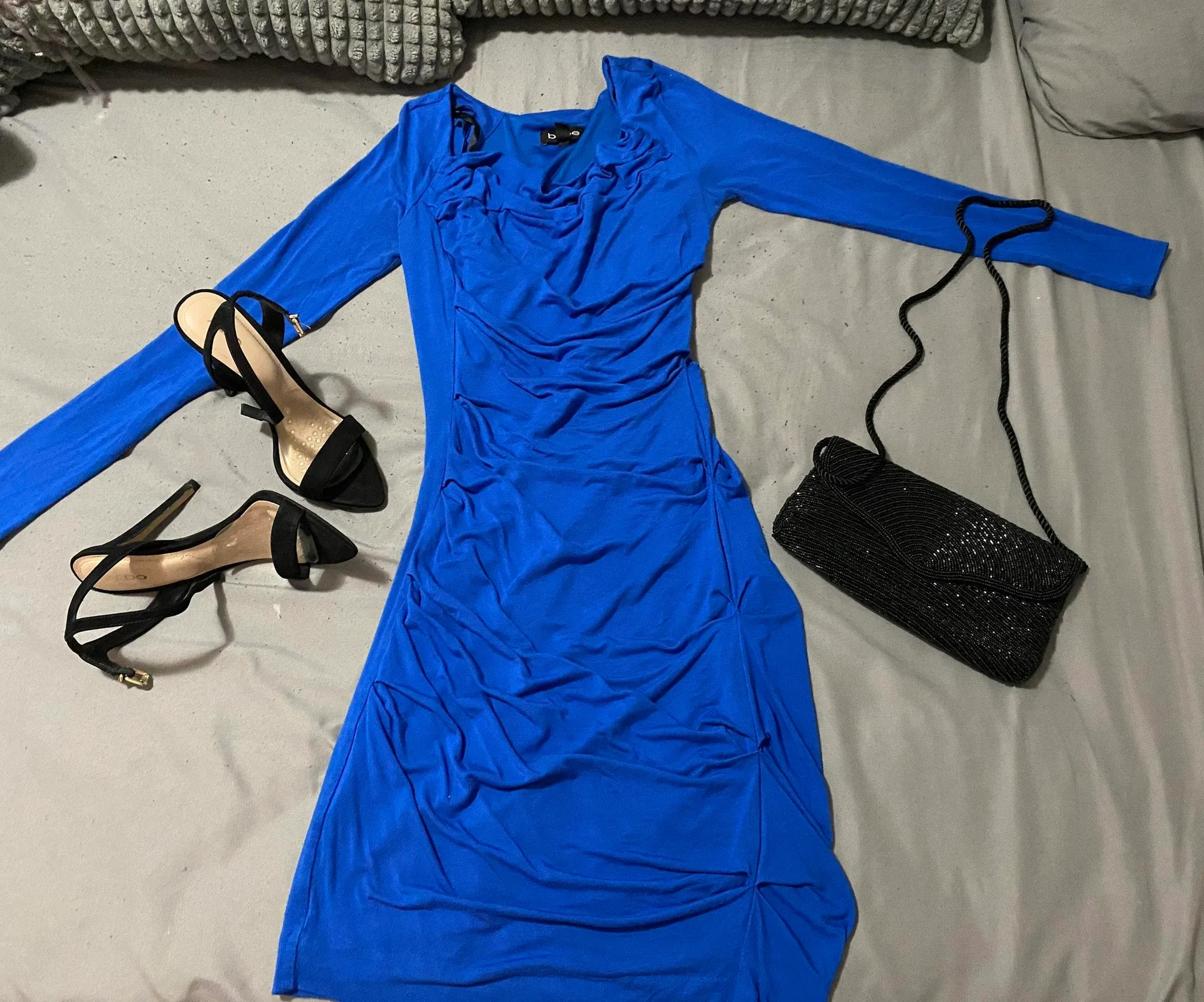 Beautiful Long Sleeve Dress In Blue Tone 👗 - Image 4