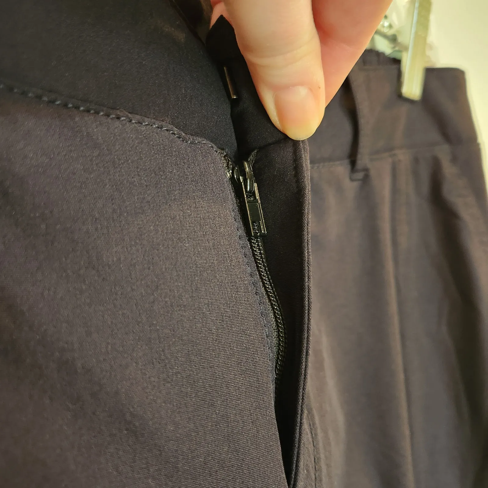 Kirkland Signature Black Straight Leg Stretch Cargo Ankle Travel Work Pants 8 - Image 7