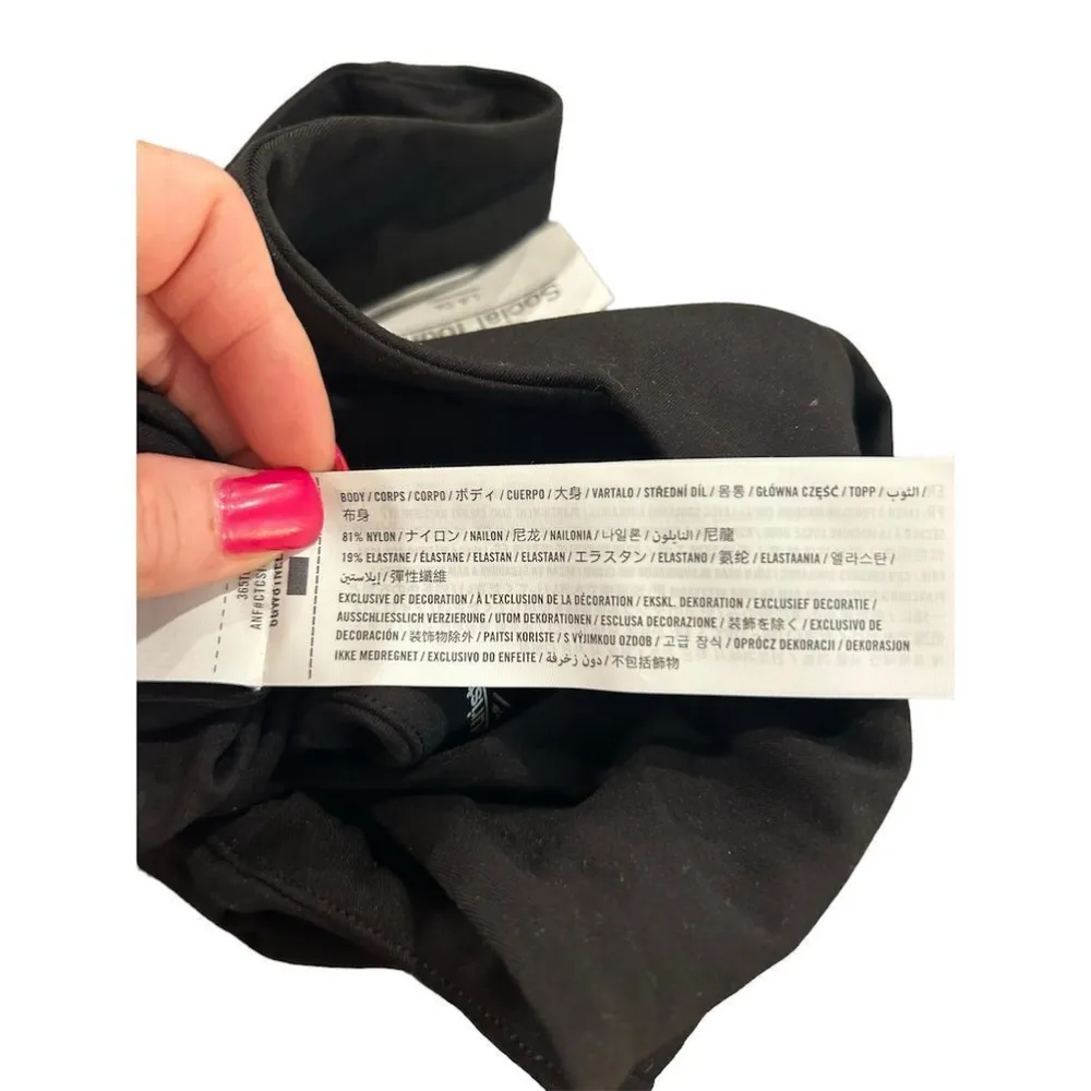 Social Tourist Women's Black Scoop Neck Bralette Top XS Wireless Lightweight - Image 7