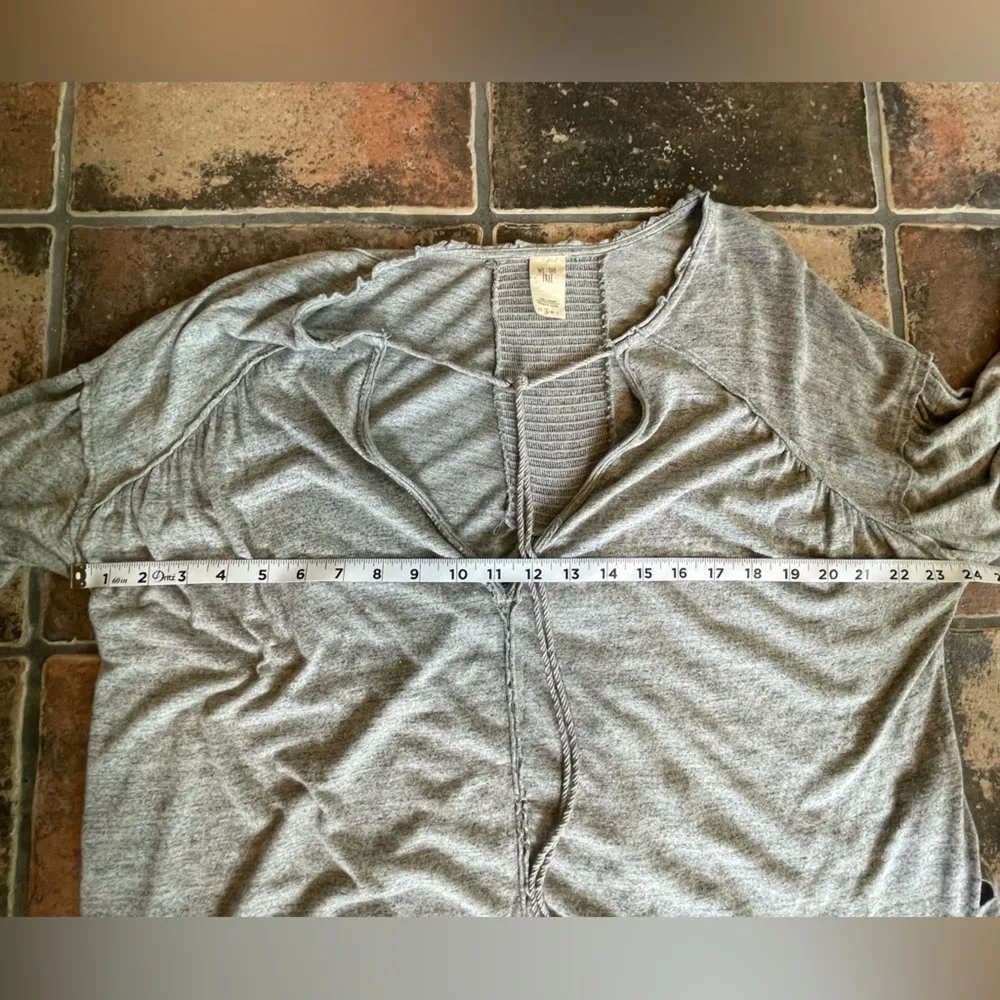 Free People We The Free Oversized Just A Henley Top Gray Size Small - Image 7