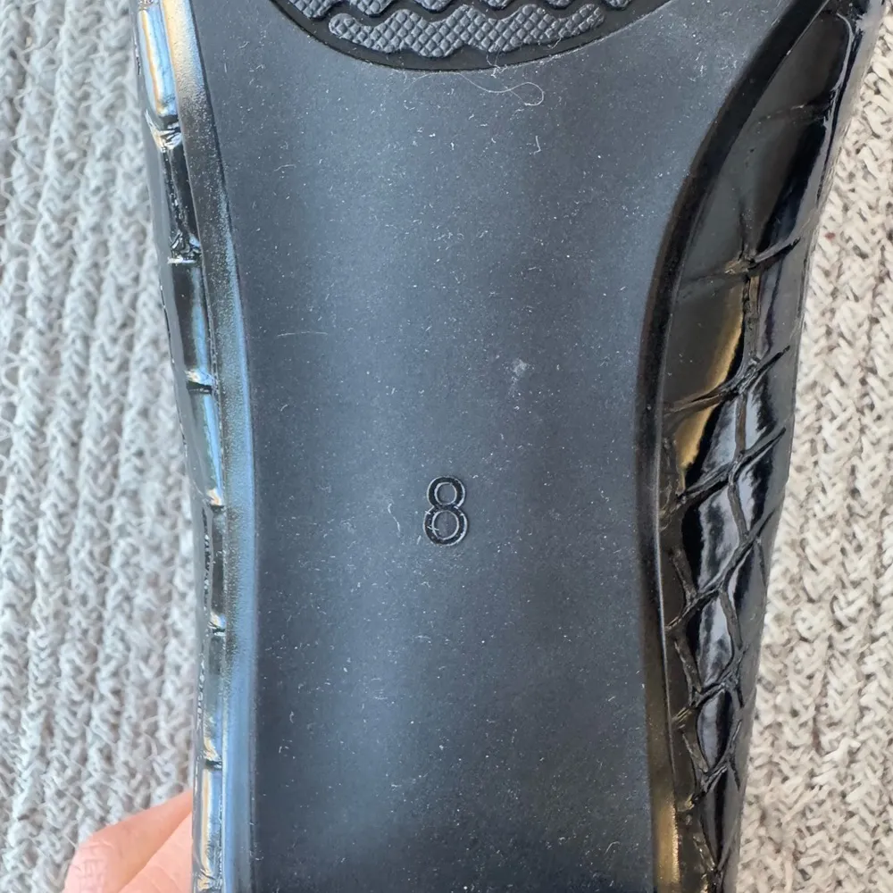 Abella Black Crocodile Patent Leather Block Heel Loafers Size 8 - Image 9