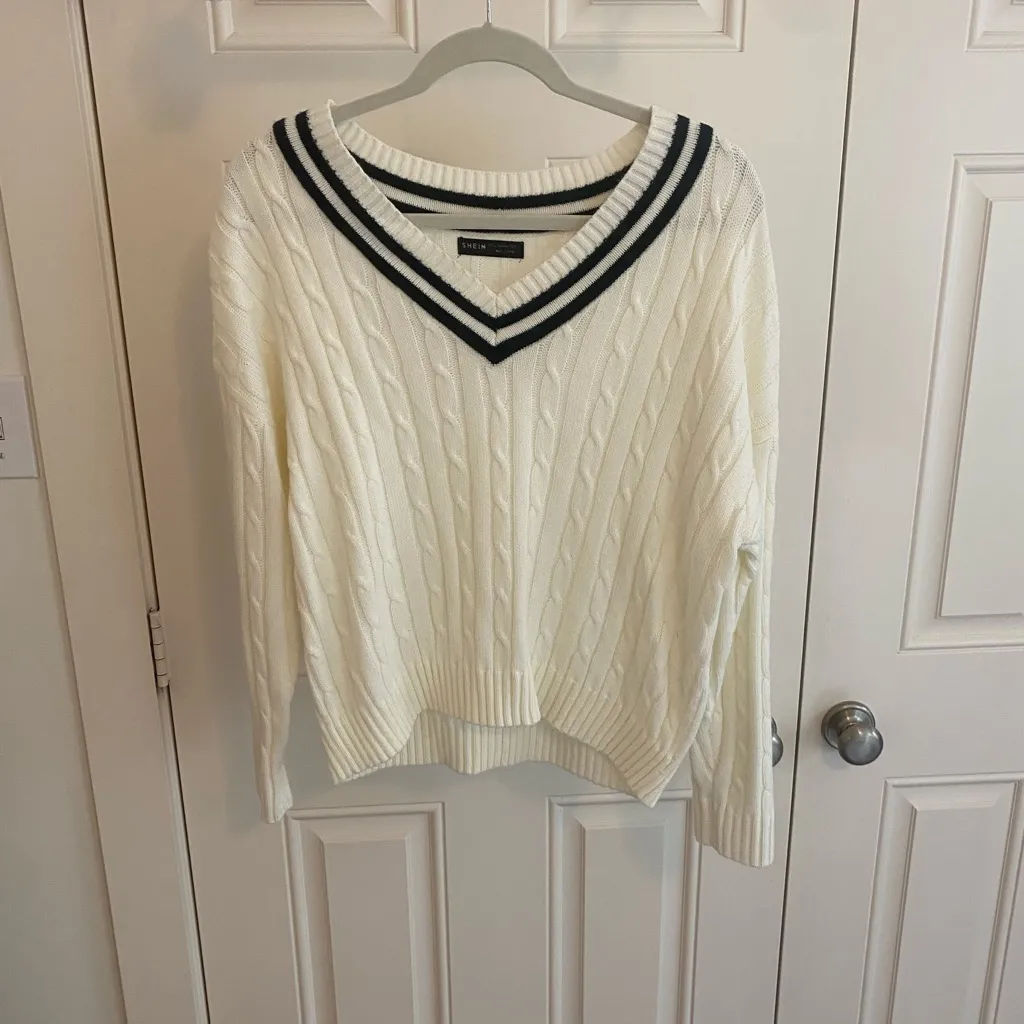 SHEIN White V-Neck Sweater with Black Trim - Image 2