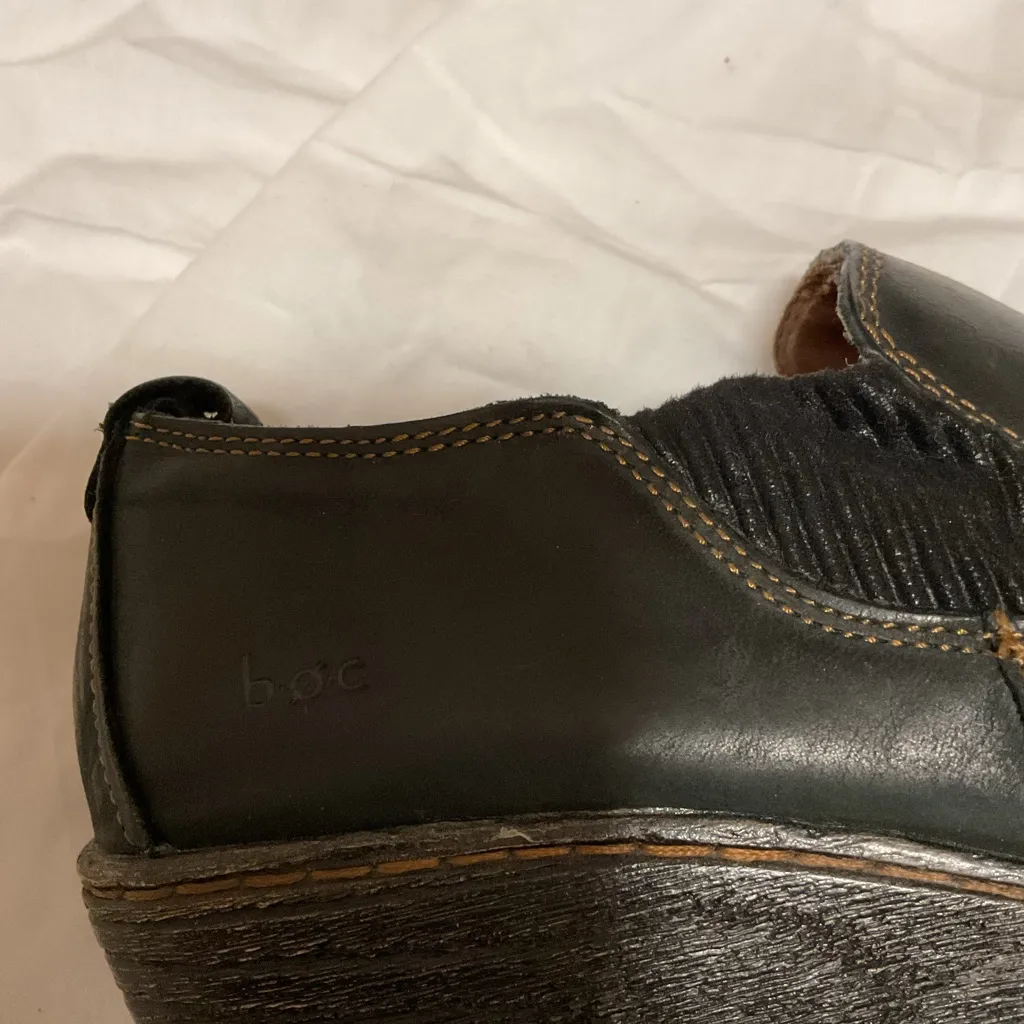 b.o.c. Black Leather Loafers Size 9M - Image 13