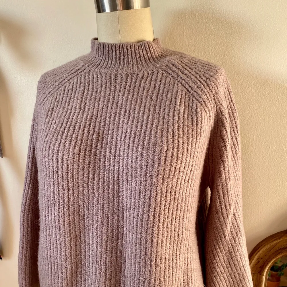 Forever 21 Bell Sleeve Sweater - Image 10