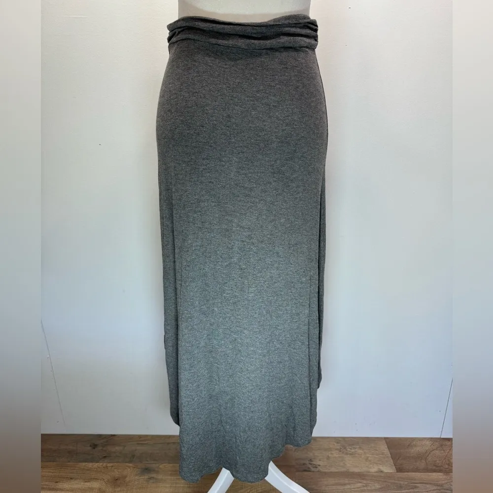 Charcoal Gray Lightweight Knit High Low Pull On Skirt by Sun & Moon Ruched Waist - Image 5