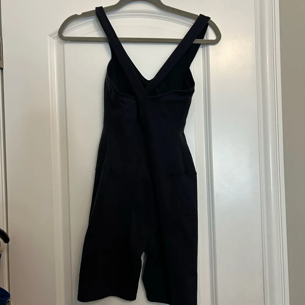 Alo Airbrush Onesie - Image 4