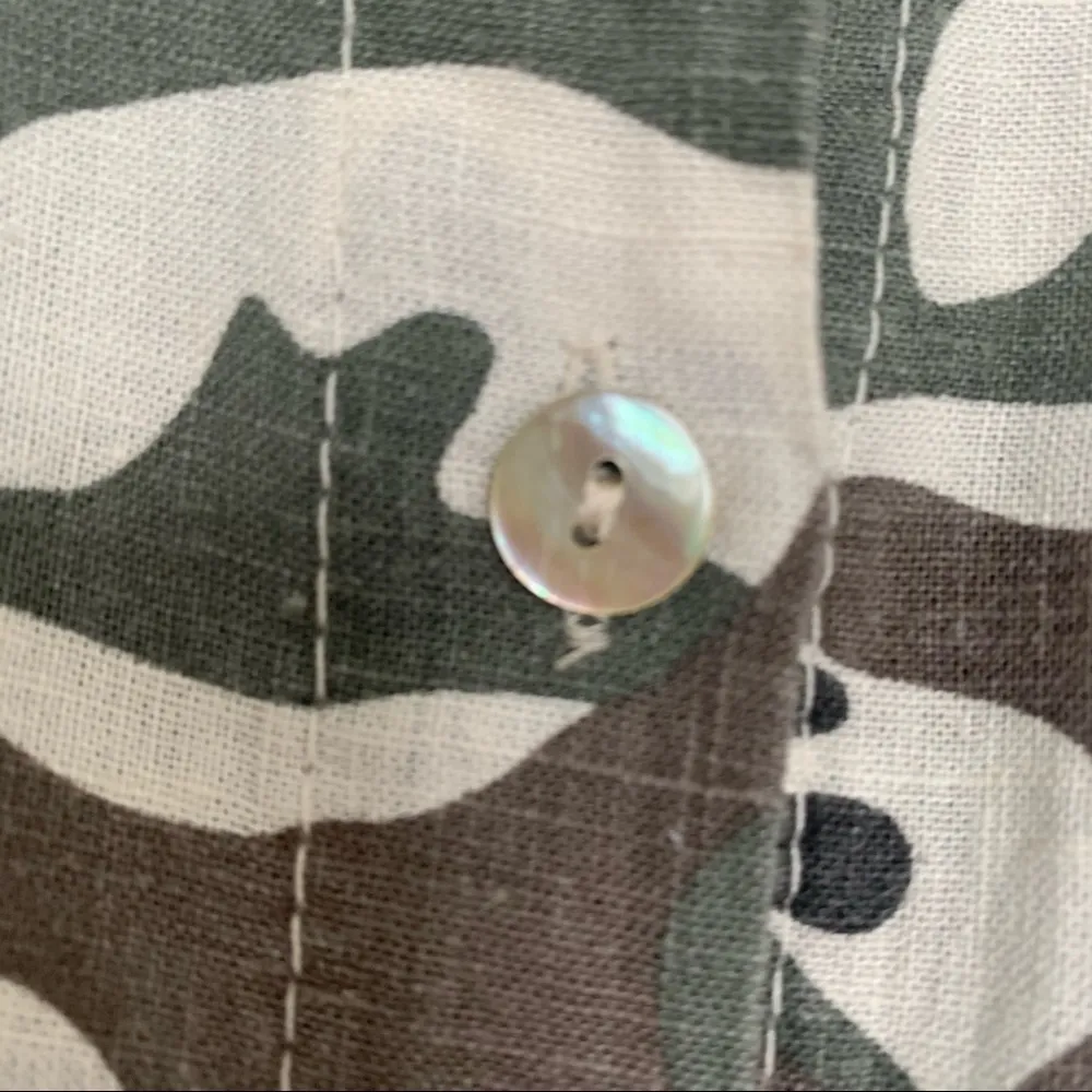 𝅺VENTI6 ITALY LINEN Shirt top Camo button up SMALL army green brown NWOT - Image 5