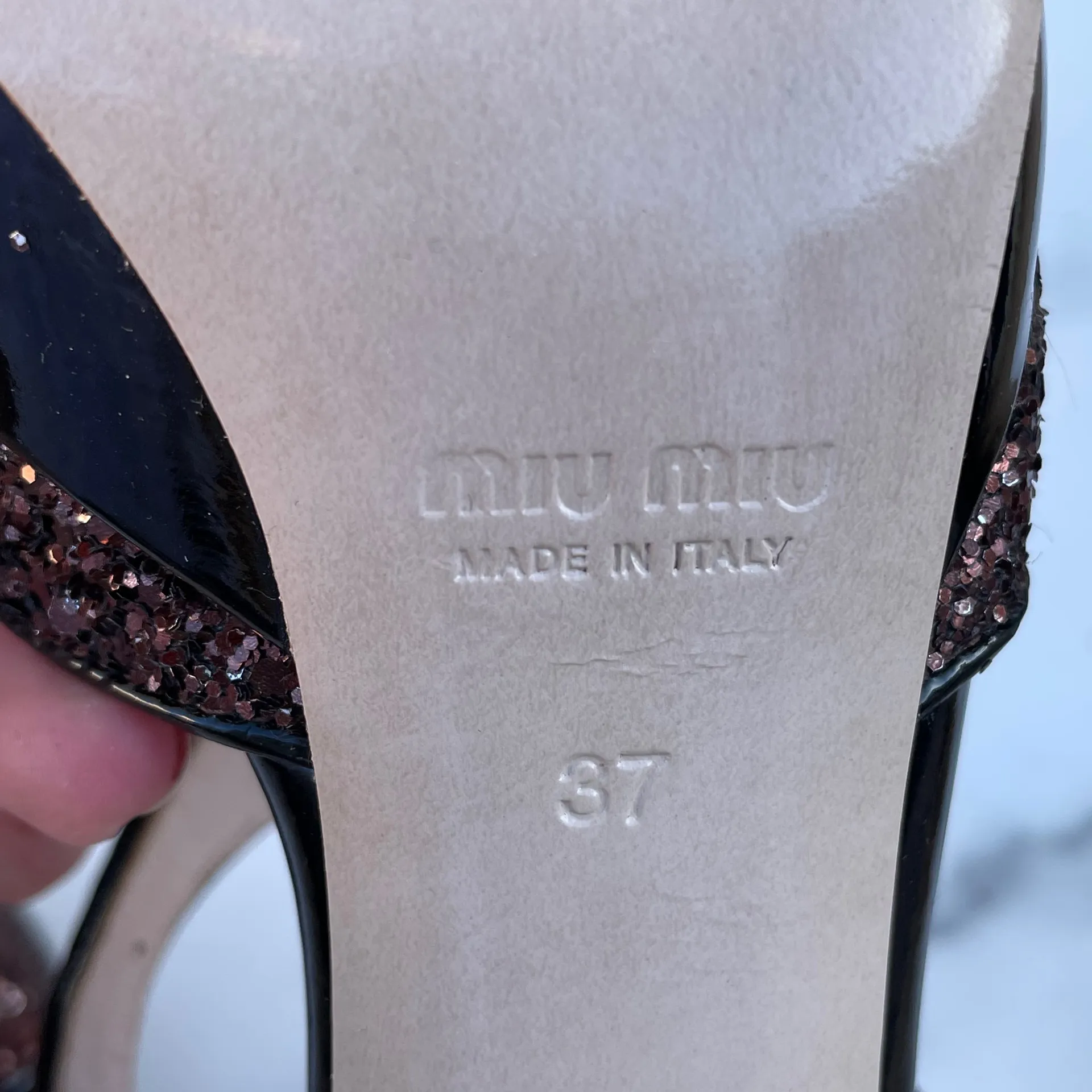 Miu Miu burgundy glitter vernice slingback T-strap sandal size IT 37 US 6.5 7 - Image 10