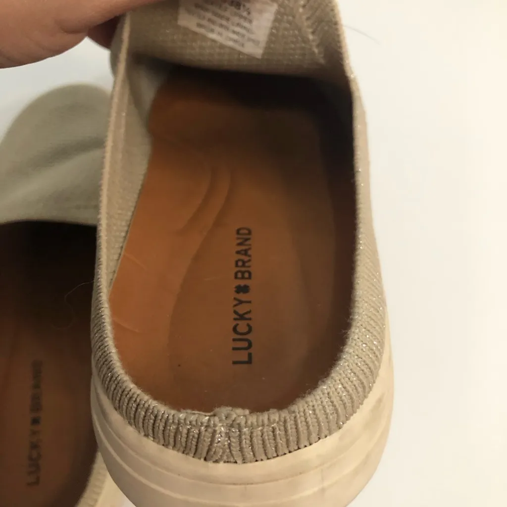 Lucky brand backless mule type sneakers slip on tan sparkly women’s size‎ 8 - Image 9