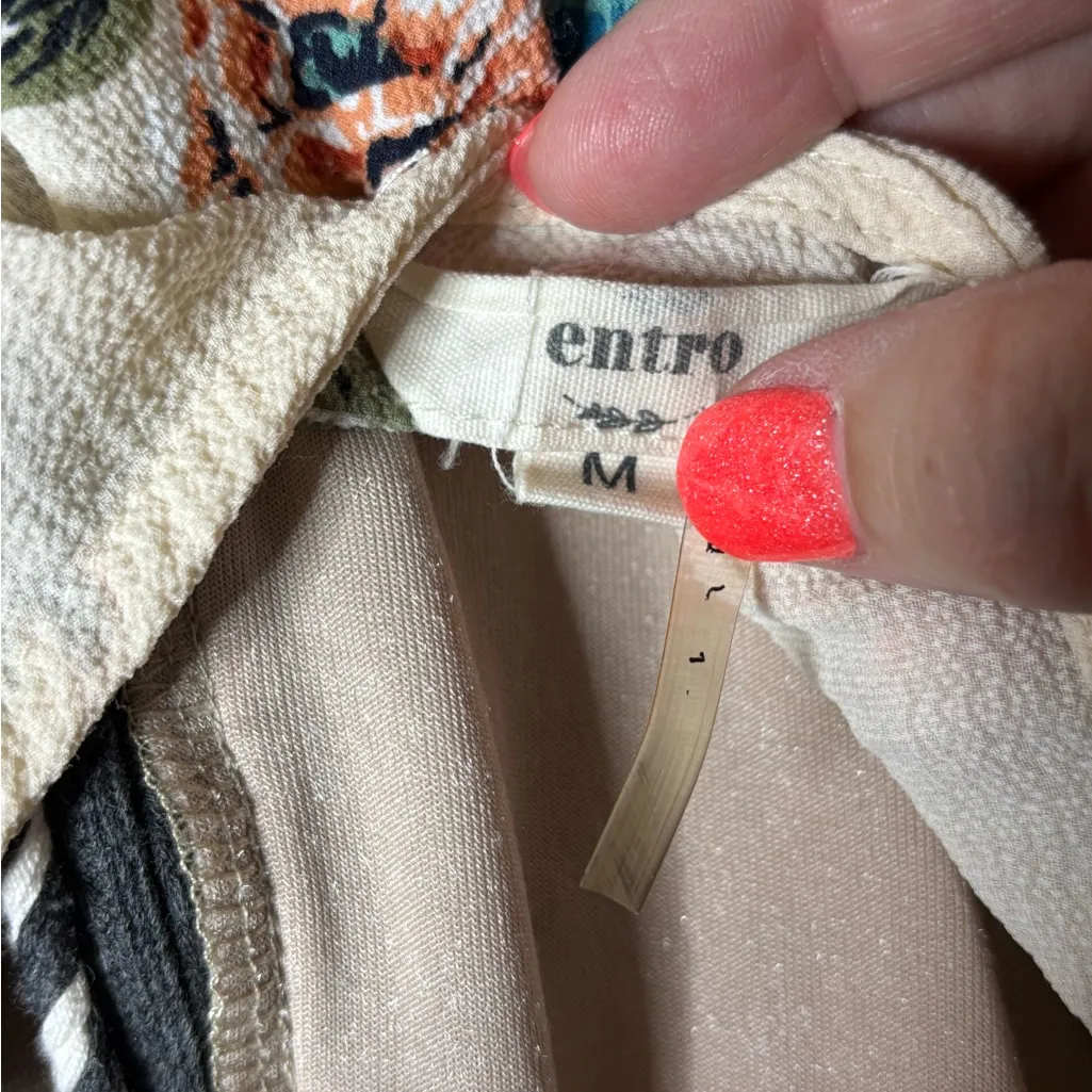 Entro Cream Floral Blouse with Tassel Detail - Image 2