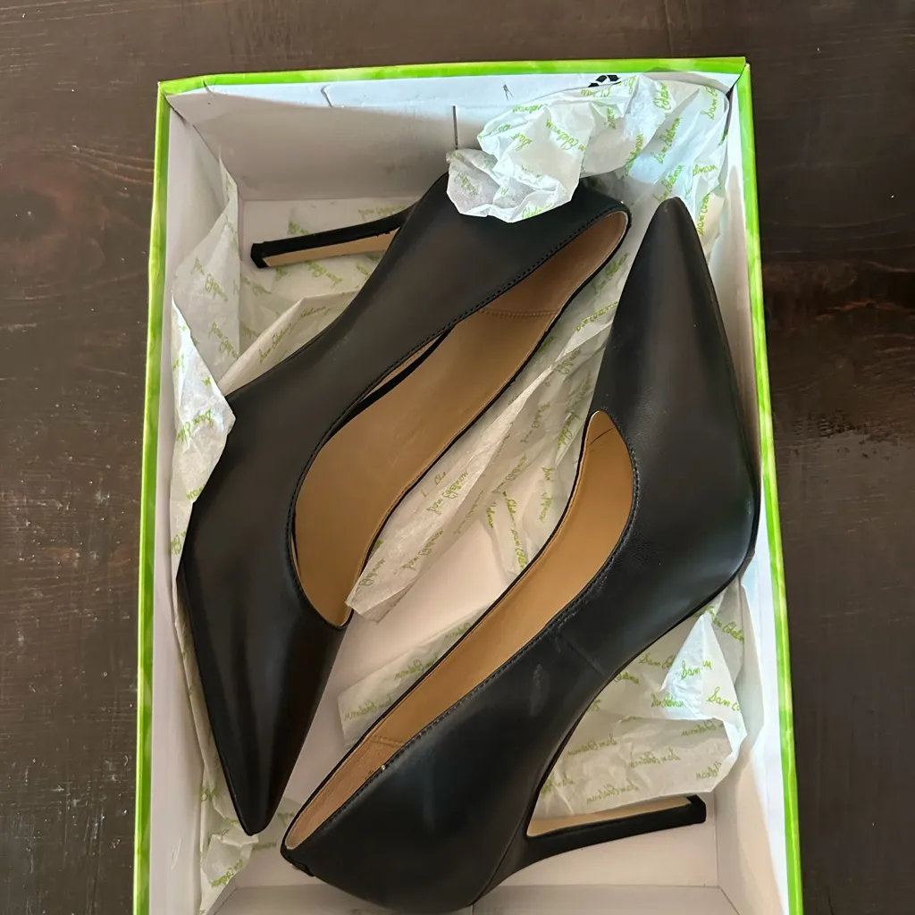 Sam Edelman Black Pointed Hazel Leather Heels - Image 4