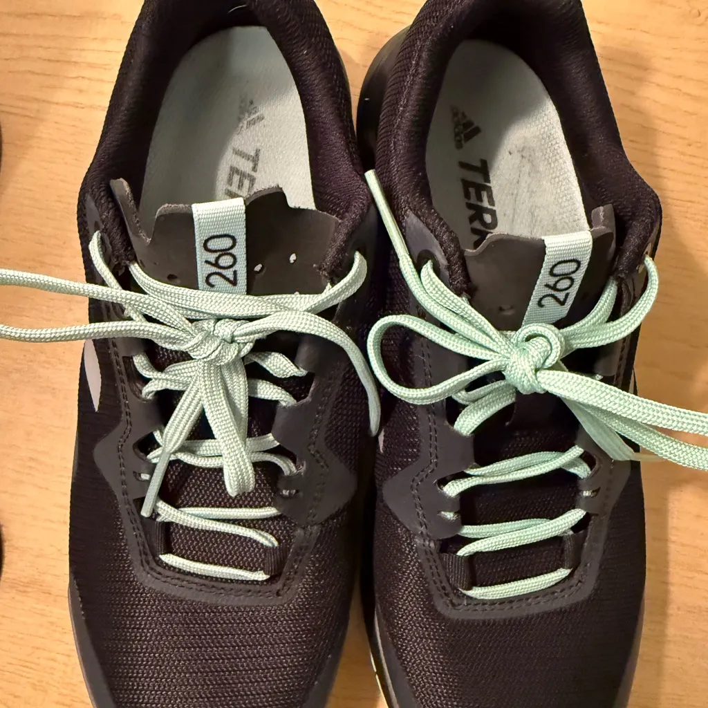 Adidas Terrex 260 trail Continental sole shoes women’s running. - Image 2