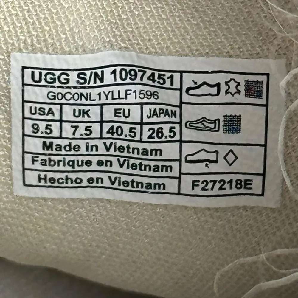 UGG Fluffy Runner Trainer Slip-On Shoes White US 9.5 Toscana Sheepskin Leather - Image 15