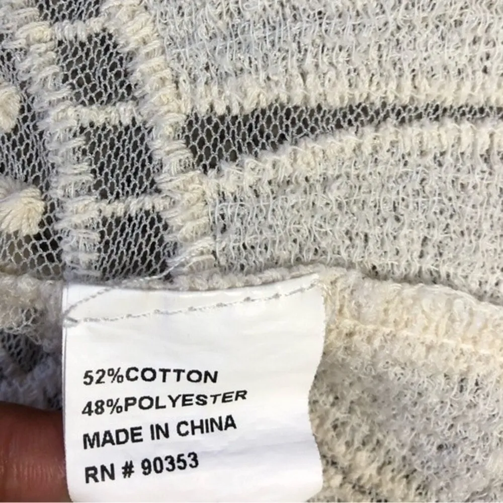 Rebellion Again Juniors Medallion Lace Duster in Ivory White Size undefined - Image 7