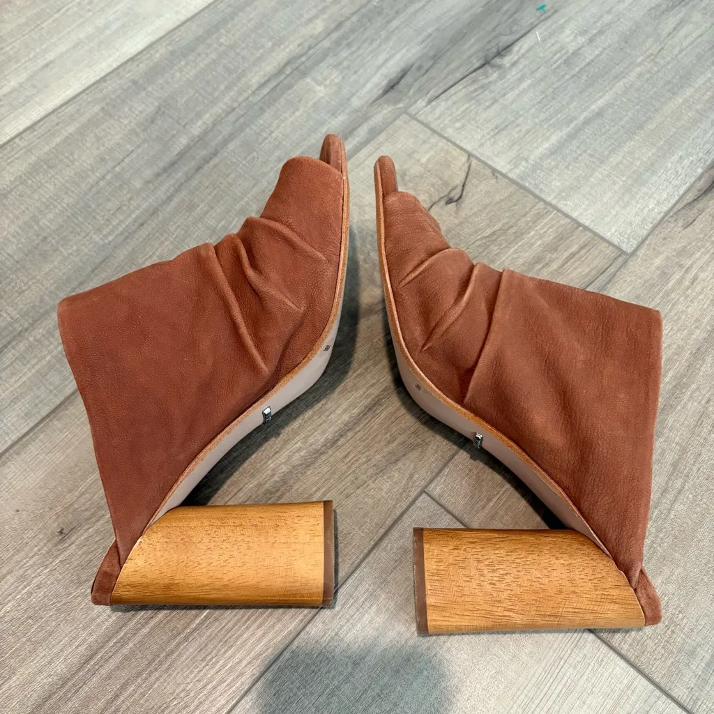 GIANNI BINI Korran‎ Crinched Leather Mule Wooden Block Heels Brown size 9 - Image 5