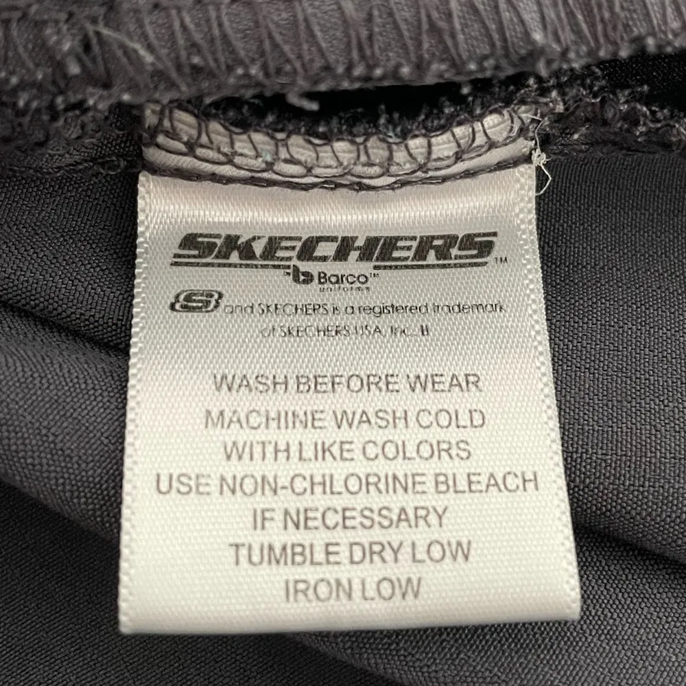 Sketchers by Barco V Neck Scrubs Top Gray Size Medium - Image 6