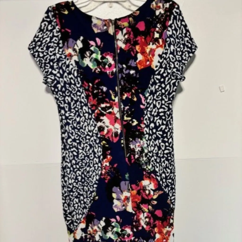 Marilyn Monroe XL Sheath Dress Navy Floral Animal Print V Neck Feminine Bold - Image 4