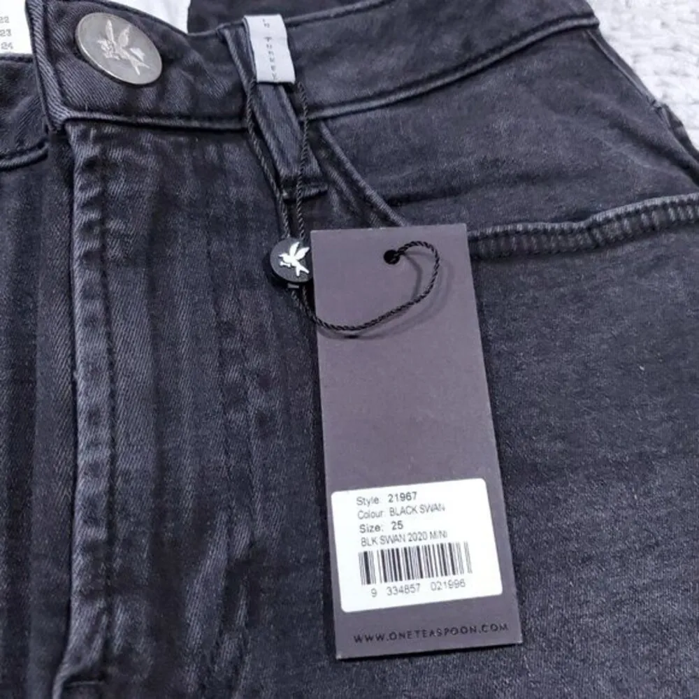 One Teaspoon 2020 Black Swan Denim Mini Skirt Size 25 NWT Raw Cutoff Hem Stretch - Image 5