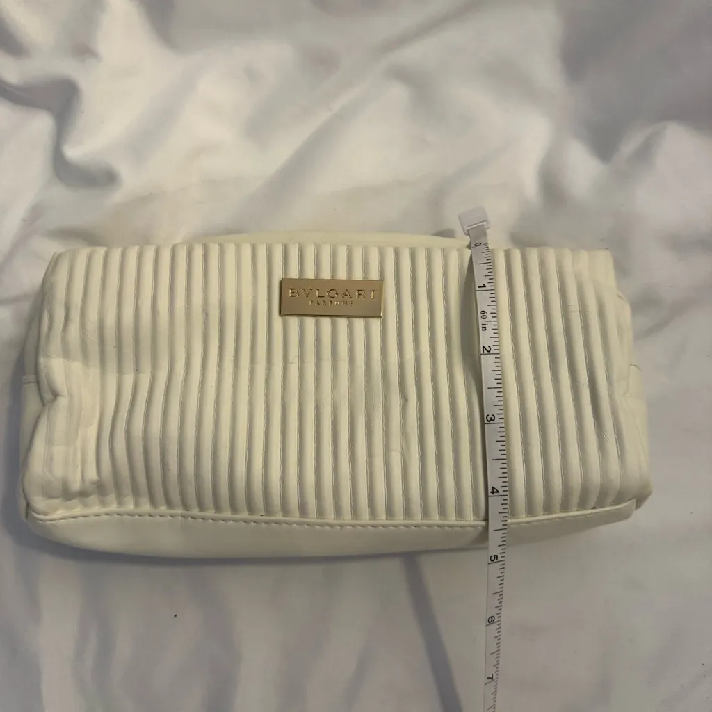 NWOT Bvlgari Faux Leather Fluted Cosmetic Bag - Image 3
