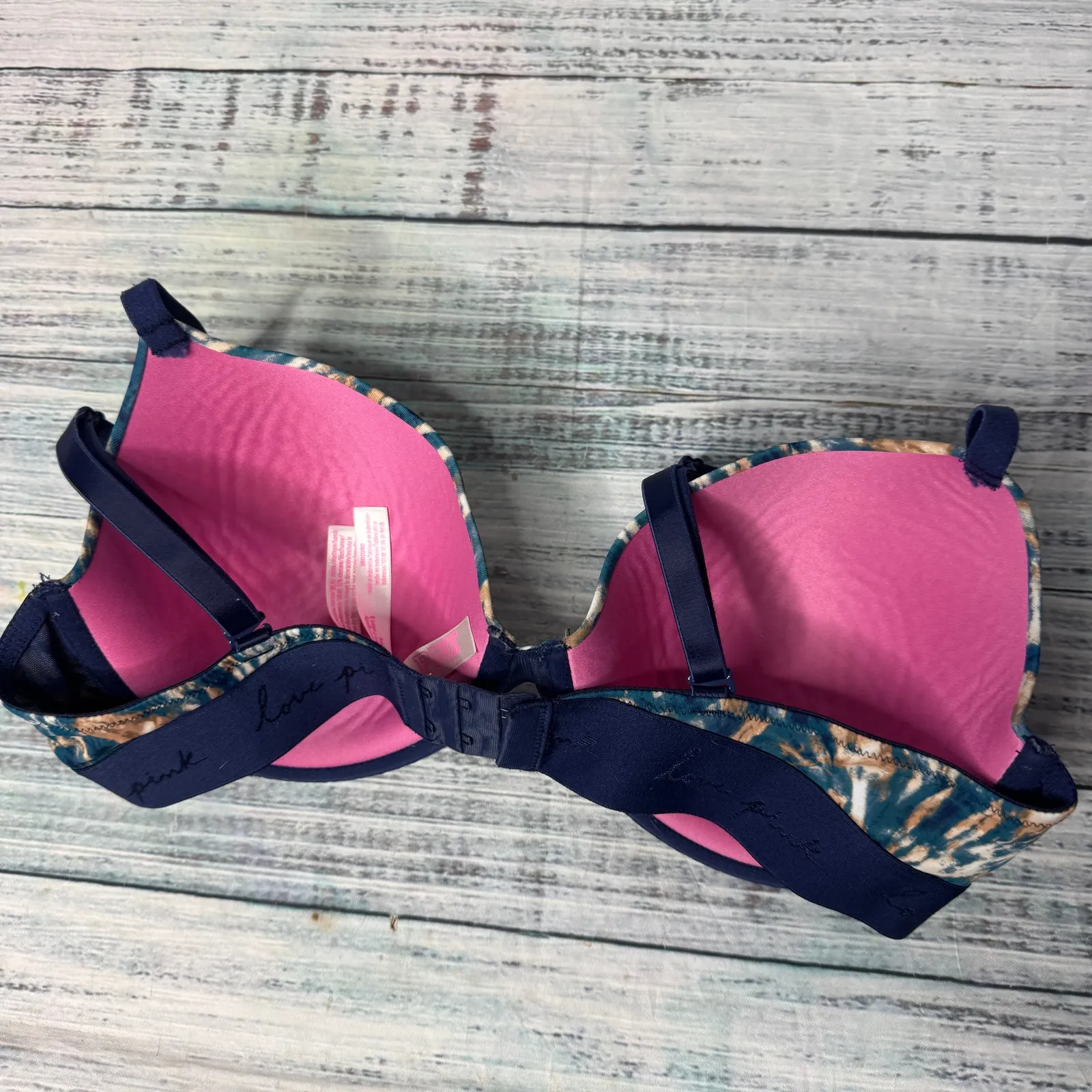 PINK Victoria's Secret Wear Everywhere T-Shirt Lightly Lined 36D - Image 2