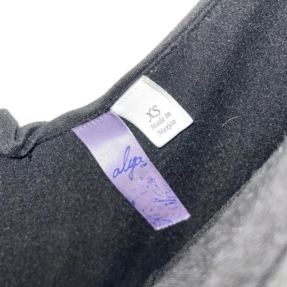 XS Black Dress 🍸 - Image 3