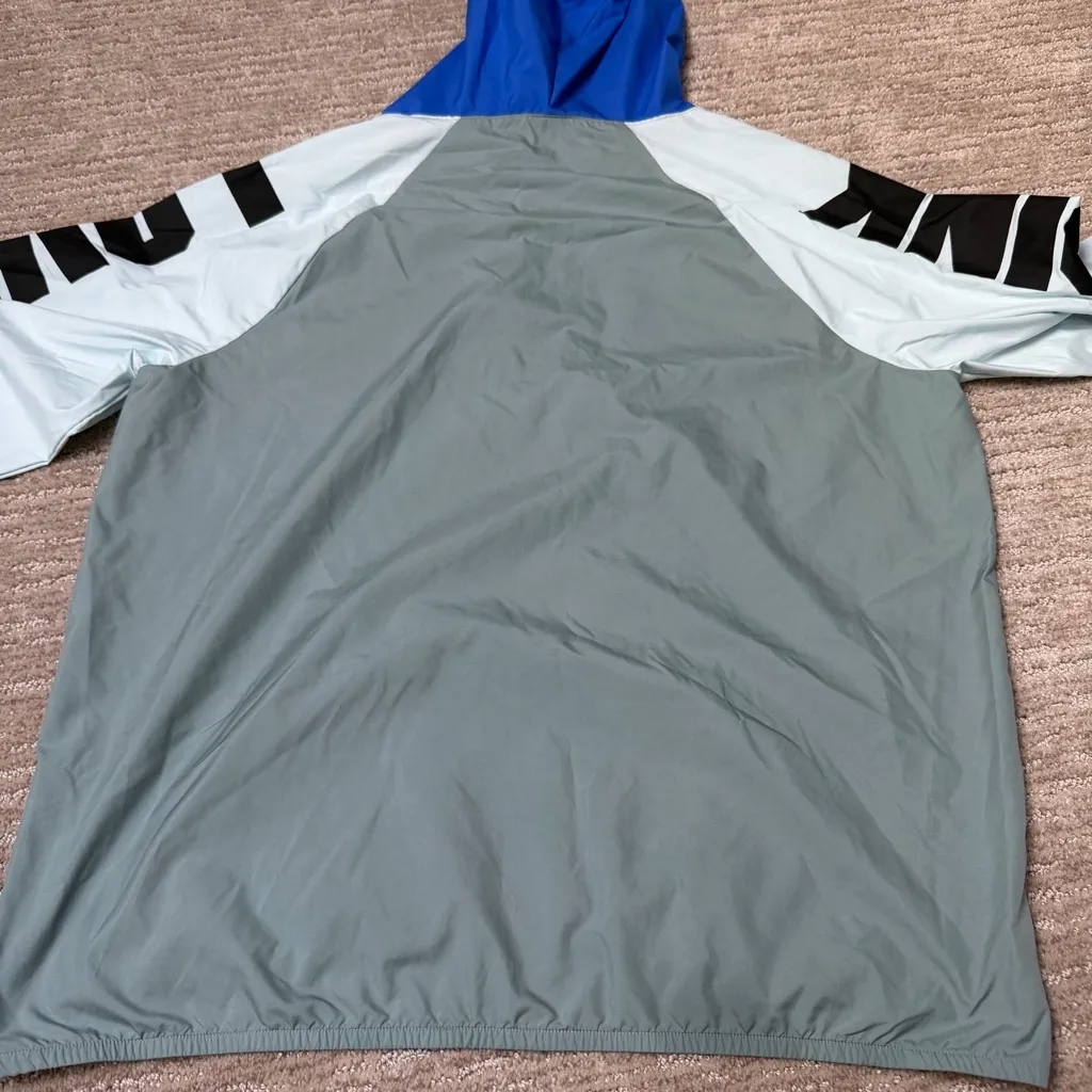 PINK Victoria's Secret Blue and Gray Windbreaker - Image 10