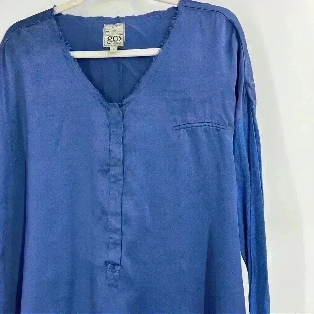 Go > By Go Silk Blue Silk Top W/ Linen Sleeves‎ And Raw Hem. Size Small - Image 3