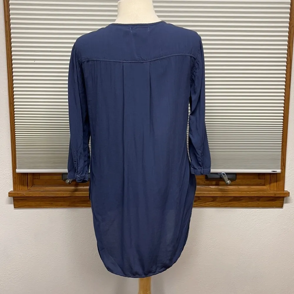 Cloth & Stone Blue Hi-Low 3/4 button down shirt - Image 4