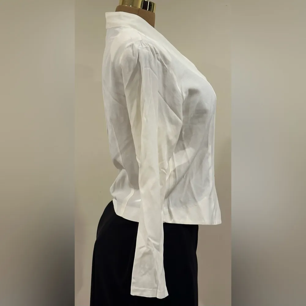 Willow Ridge Vintage Cream Button Down Pointed Hem Gold Buttons Blouse Sz 10 - Image 5