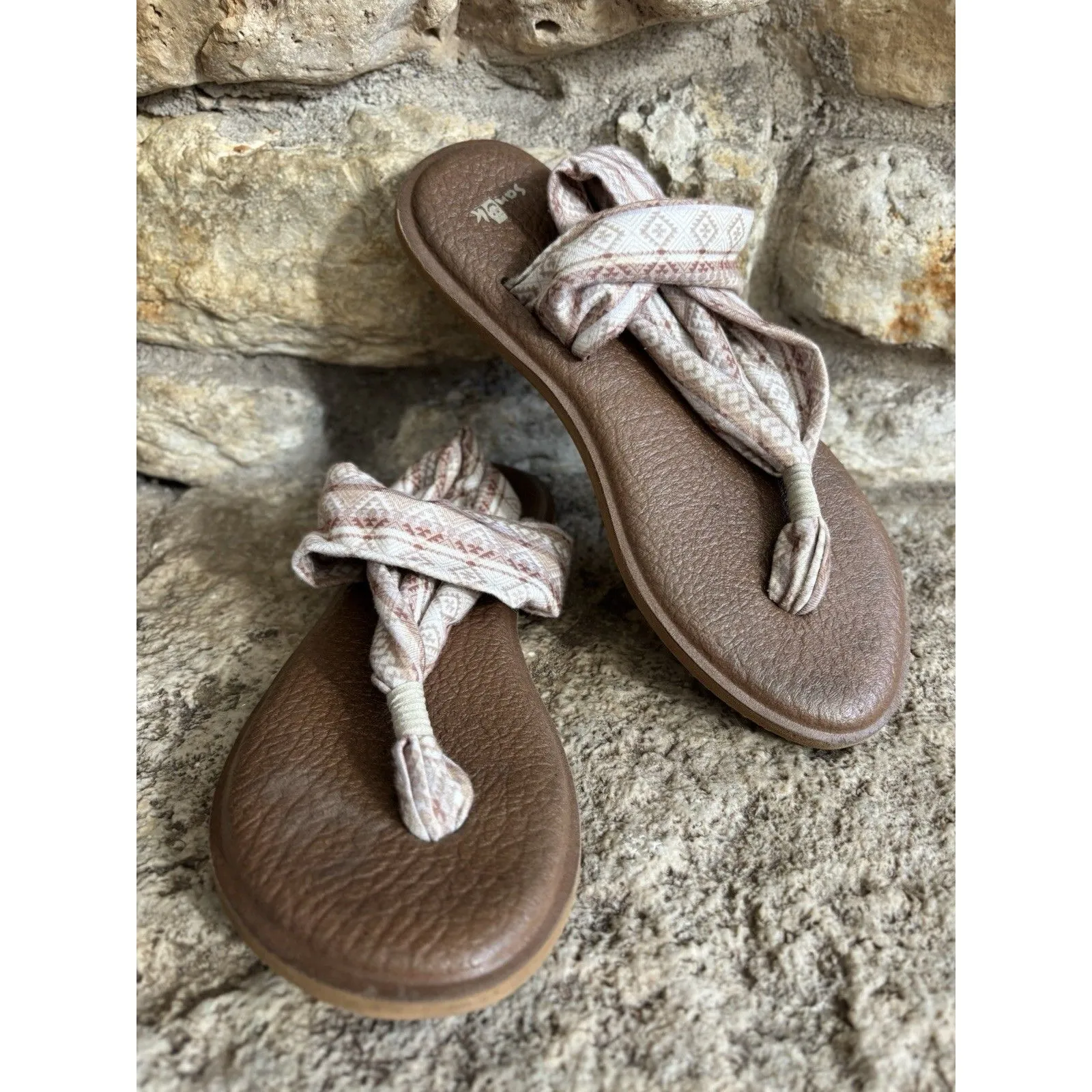 Lot of 3 SANUK Beige Aztec, SANUK Faux Suede, MINNETONKA Faux Suede Fringe Sz 7 - Image 5