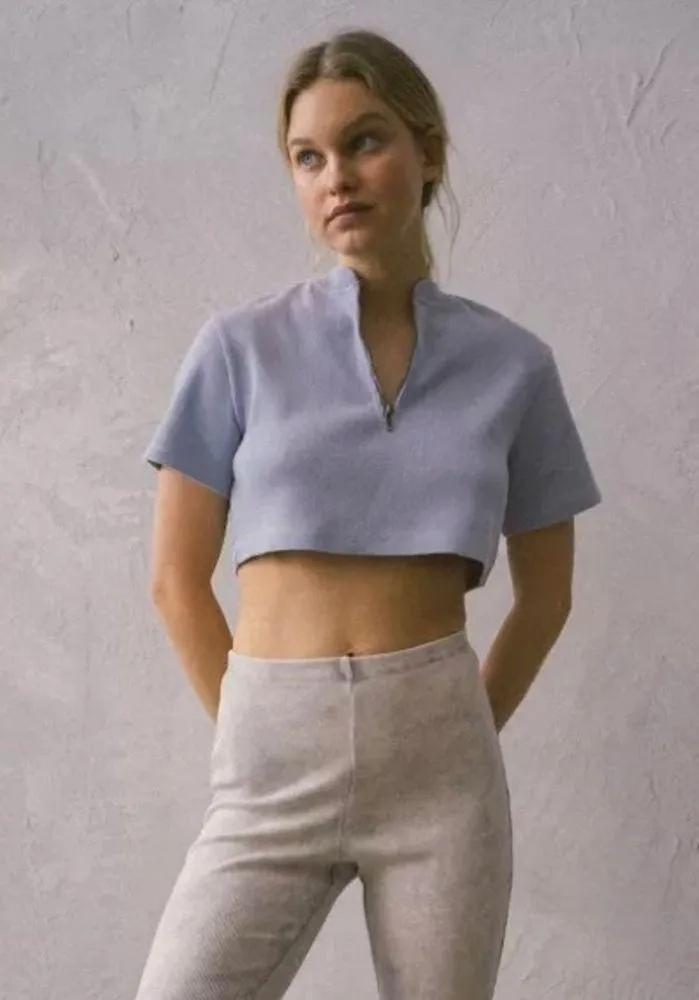 UO Out From Under Ryan Ribbed Half-Zip Cropped Tee in Lavender - Image 4