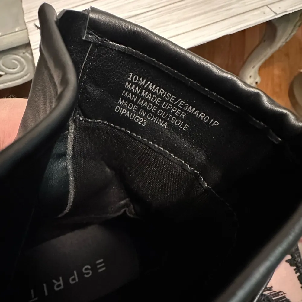 NWT Esprit Womens Chunky Black Heeled Combat Boots - Image 5