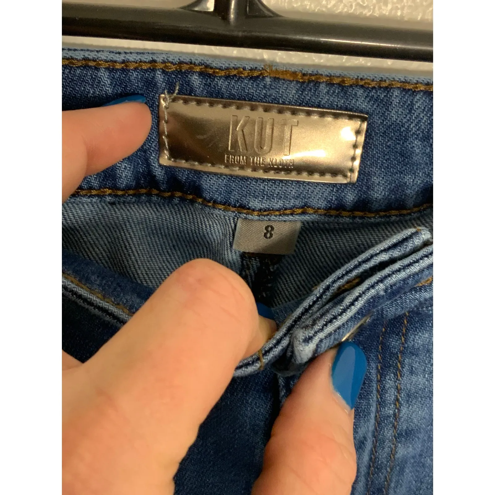 Kut From the Kloth Goldie‎ High Rise Super Flare Patch Pockets size 8 - Image 4