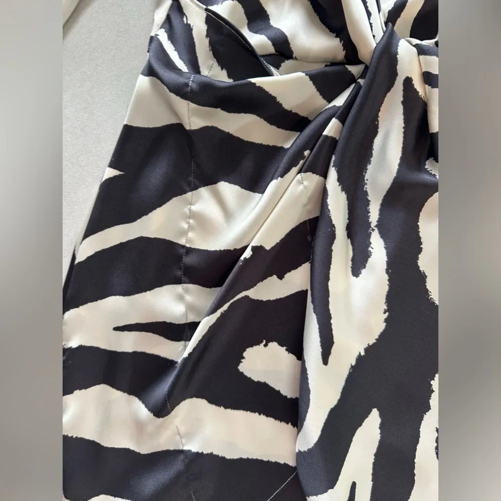 ZARA  Black and White Zebra Print Wrap Dress - Image 8